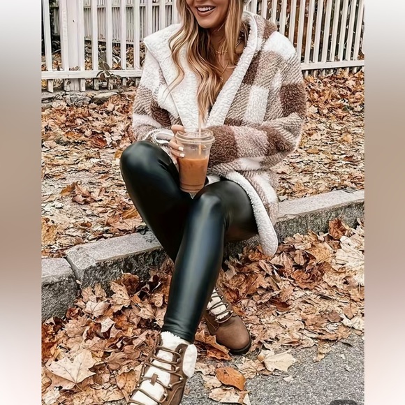 Brown Plaid Cozy Teddy Bear Open Front Hooded Cardi With Hood and Pockets - Picture 2 of 11